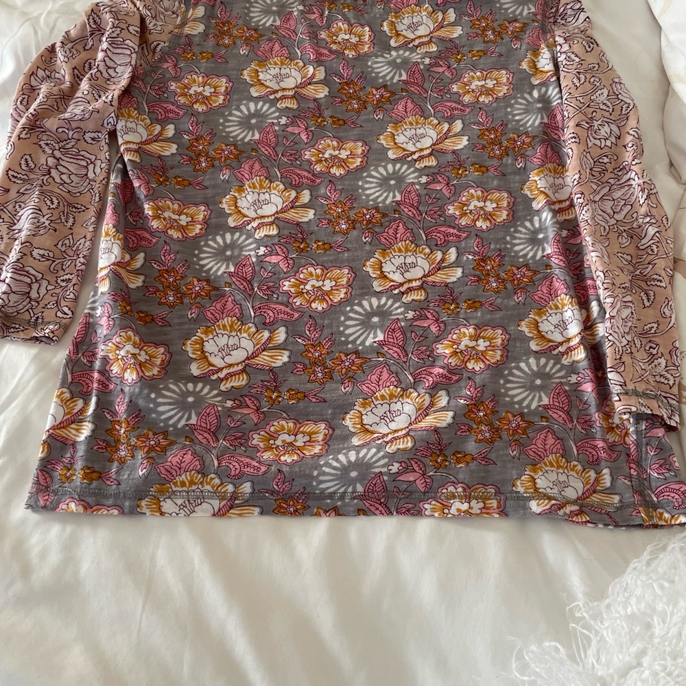 Cymbo Floral Patterned Fabric